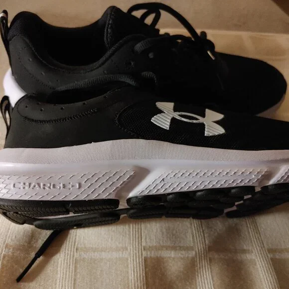 Under Armour BN Charged Assert Comfort Deluxe System Mens Sneakers Size USA 8 - Picture 2 of 8